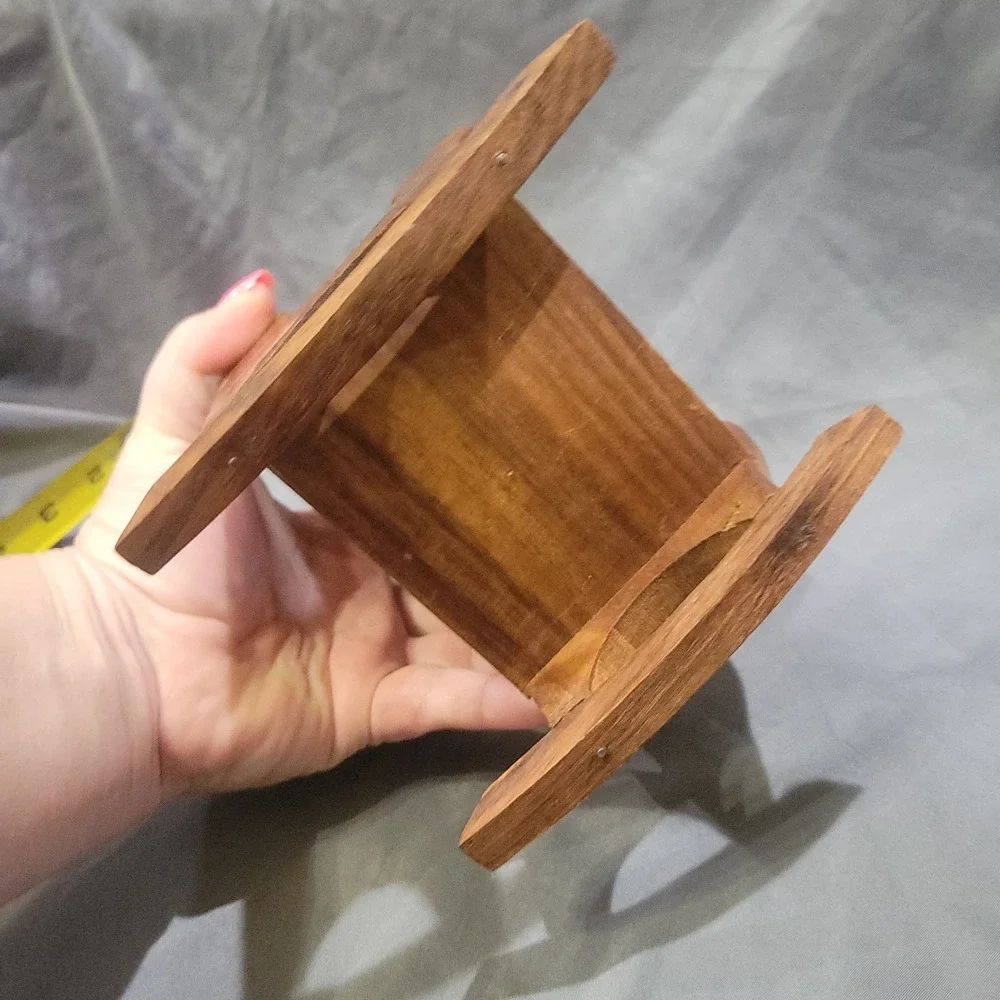 N/A this wooden